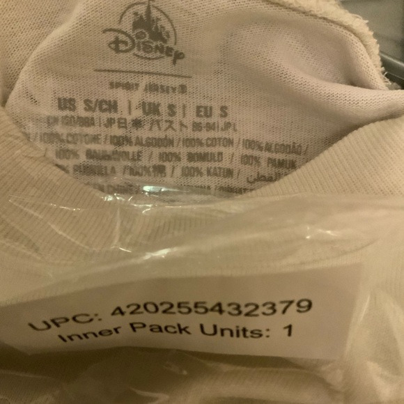 Walt’s Holiday Lodge Spirit Jersey - Walt Disney World - Picture 15 of 15